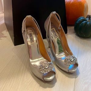 Badgley Mischka heels. size 7 1/2.